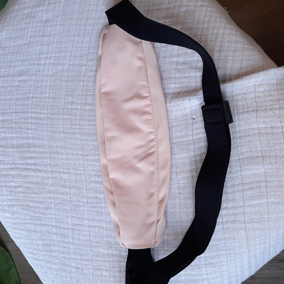 Nike light pink small slender fanny pack waist wallet - Picture 6 of 6